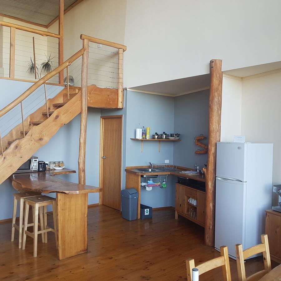Peppermint Ridge Retreat Hotel Woodbridge Buitenkant foto